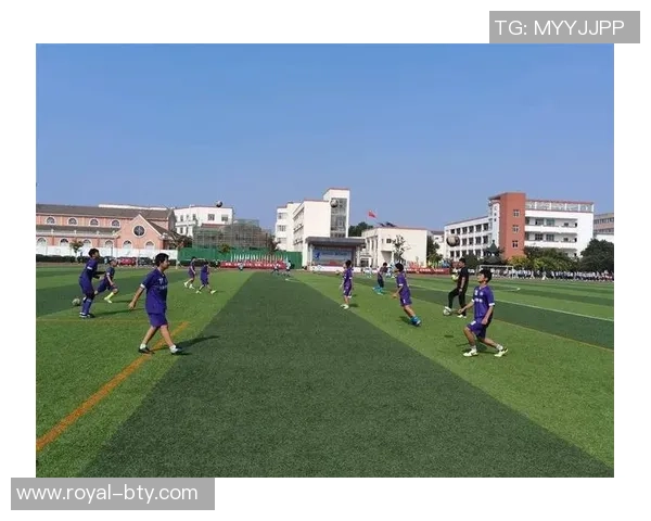 大学足球的魅力与挑战:探索校园体育文化的多元价值与发展潜力